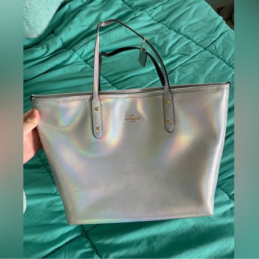 Ultra Rare Limited Edition Coach Tote Handbag Hologram Holographic Iiridescent - Picture 2 of 10